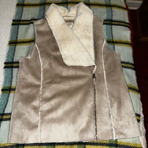 Lucky Brand Faux Shearling Vest Vegan Suede soft and comfortable